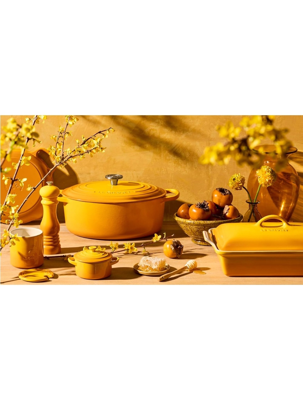 Le Creuset Bright Nectar Stoneware 24 oz Mini Round Cocotte with Lid new in box